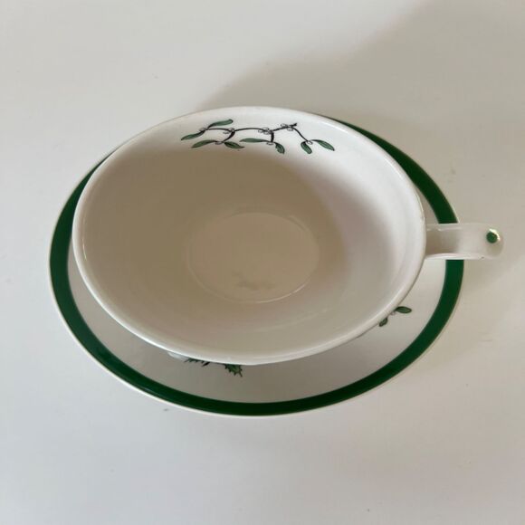 1 Spode Christmas Holiday Tree Teacup Saucer Set Mug Cup S3324-Z 93 & SS3324-A6 - Picture 2 of 6